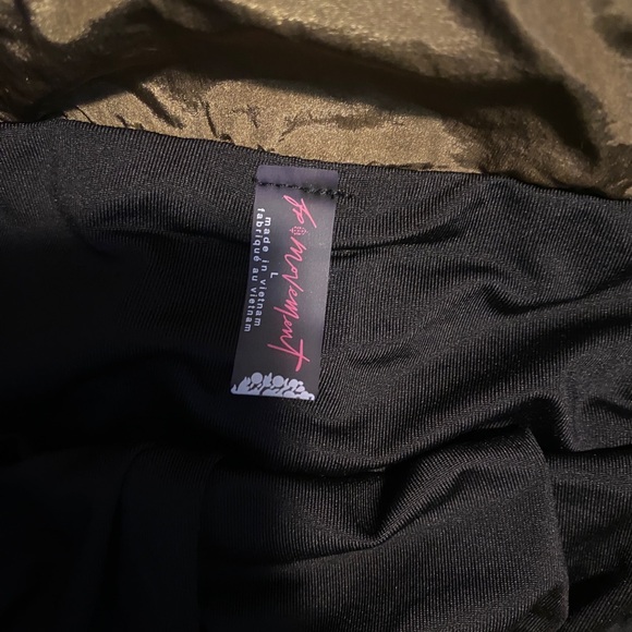 Free People Movement The Way Home Shorts Greyed Olive Size Large - Picture 12 of 12